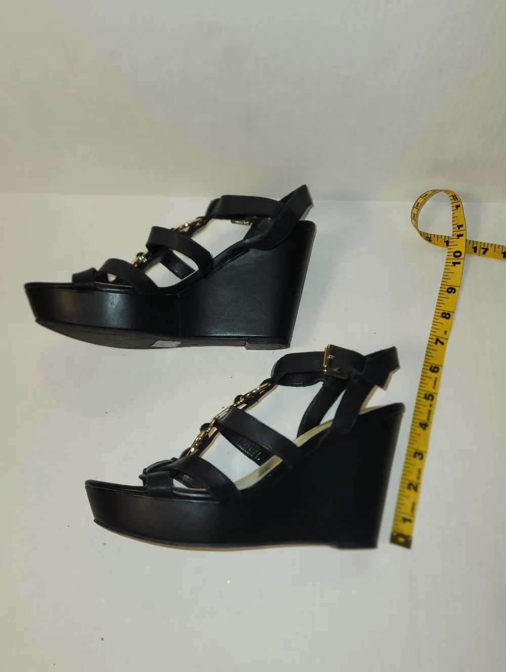 Marc Fisher Genny Black Leather Strappy Platform Wedge Sandals Sandals 8 EUC